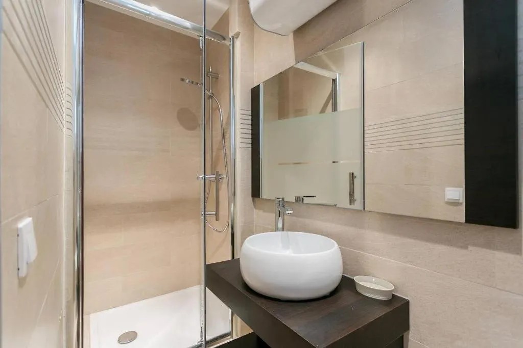 Great Sized Studio Next To Invalides Apartment Paris France